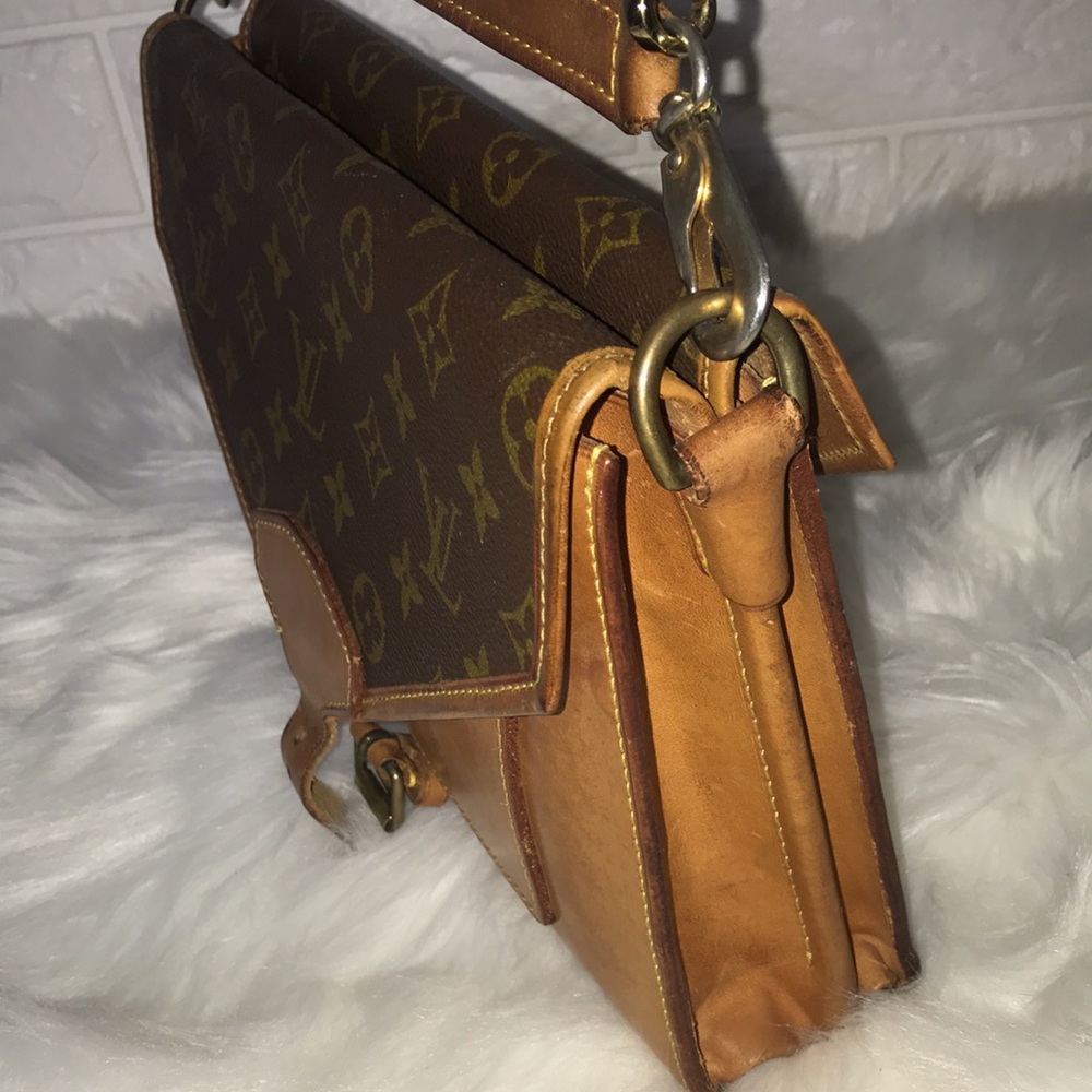 💎✨RETIRED✨💎 VINTAGE CROSSBODY LOUIS VUITTON BAG - Picture 4 of 16